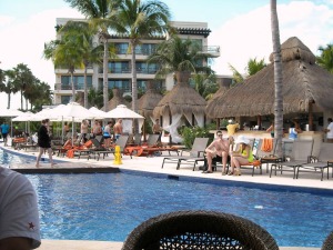 Pool in Cancun